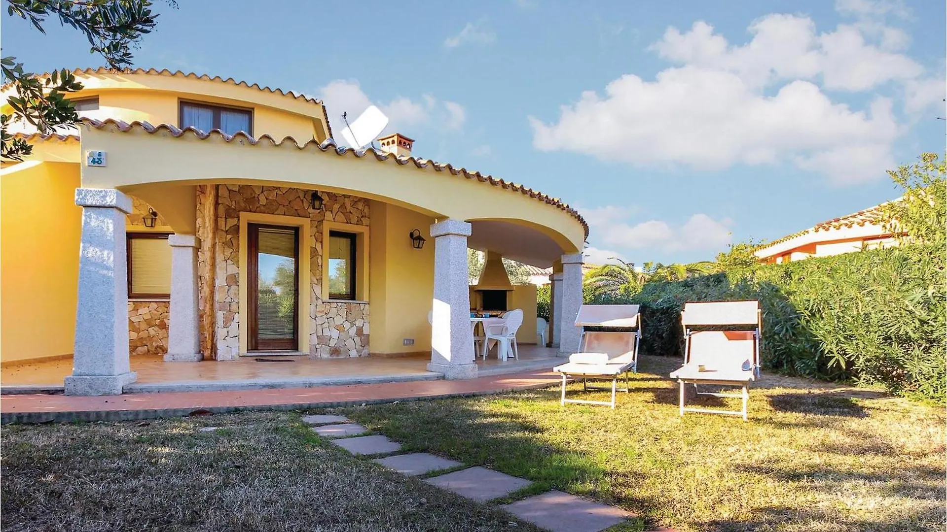 2 Bedroom Lovely Home In Costa Rei Muravera-Ca- Monte Nai